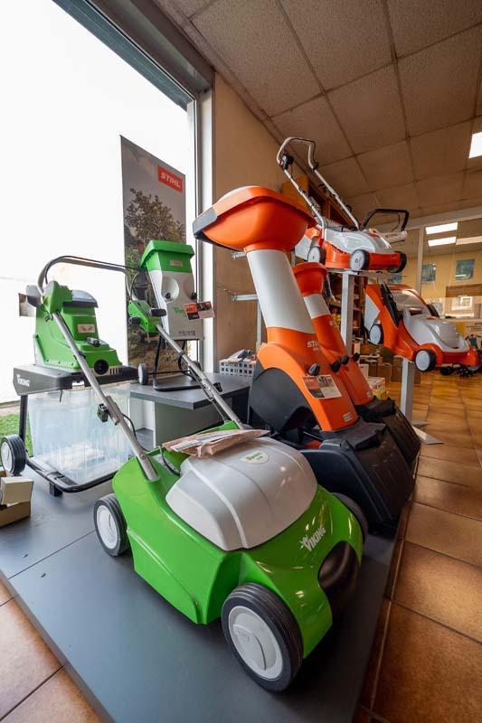 Bertoli Motoculture sélectionne pour vous les meilleures marques disponibles dans son magasin de vente de tondeuses à Malemort-sur-Corrèze.